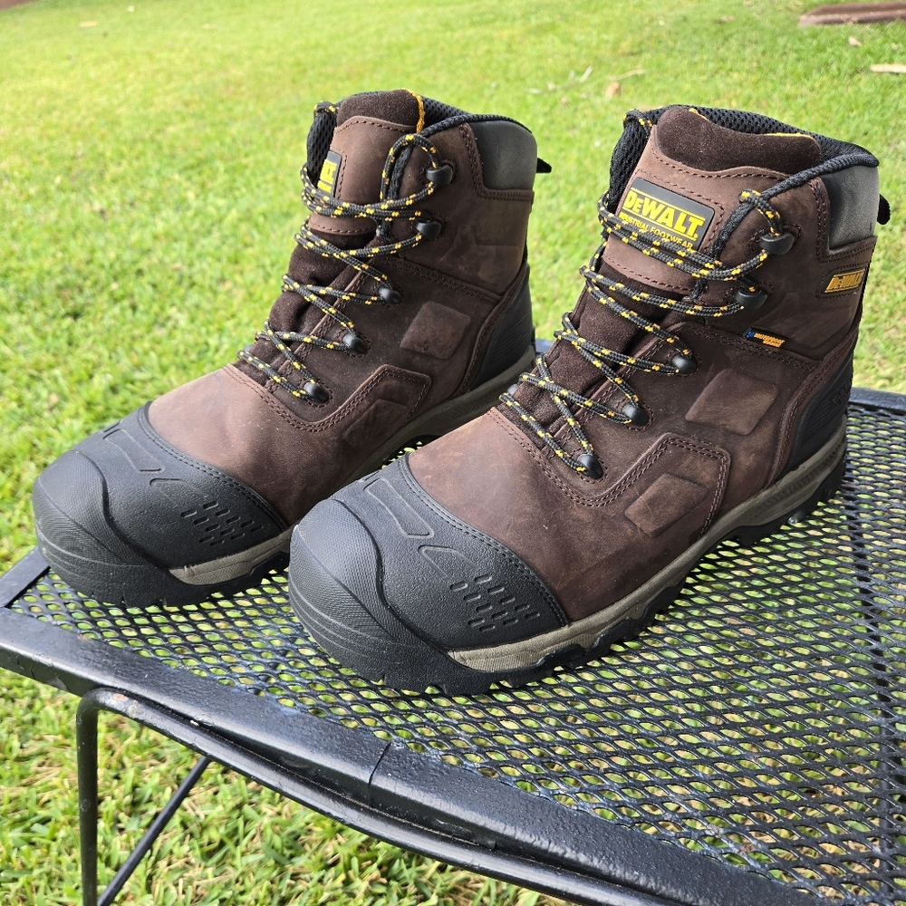 DeWALT Manvel Combat Men's 11W Crazy Horse Leather Composite Toe Work Boots P65